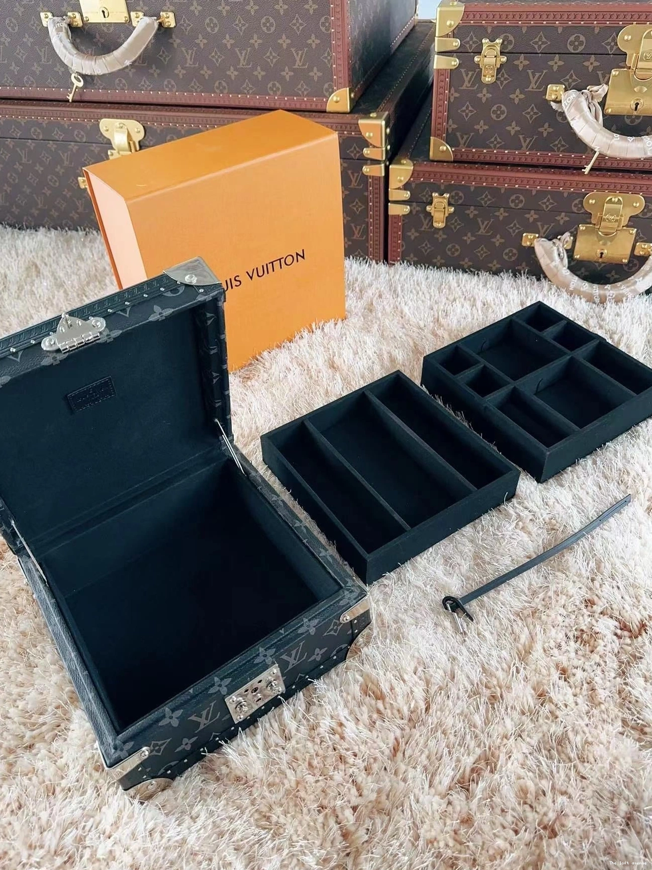 JEWELRY CUSTOM LV BLACK BOX 0722